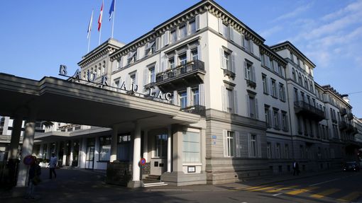 Hotel Baur au Lac v Curychu, kde byli zatčeni představitelé FIFA