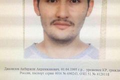 Střídal byty a měnil si pas. Ruští vyšetřovatelé se snaží rozkrýt minulost atentátníka z Petrohradu
