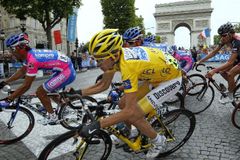 Tour de France bude bez vítěze a stáje Astana