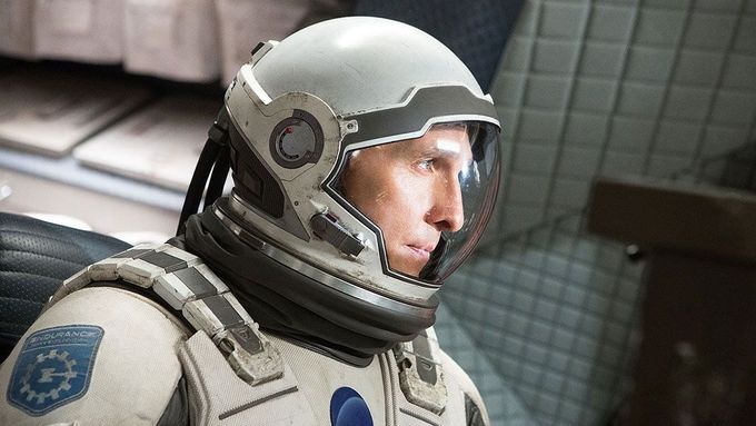 Matthew McConaughey ve snímku Christophera Nolana Interstellar.