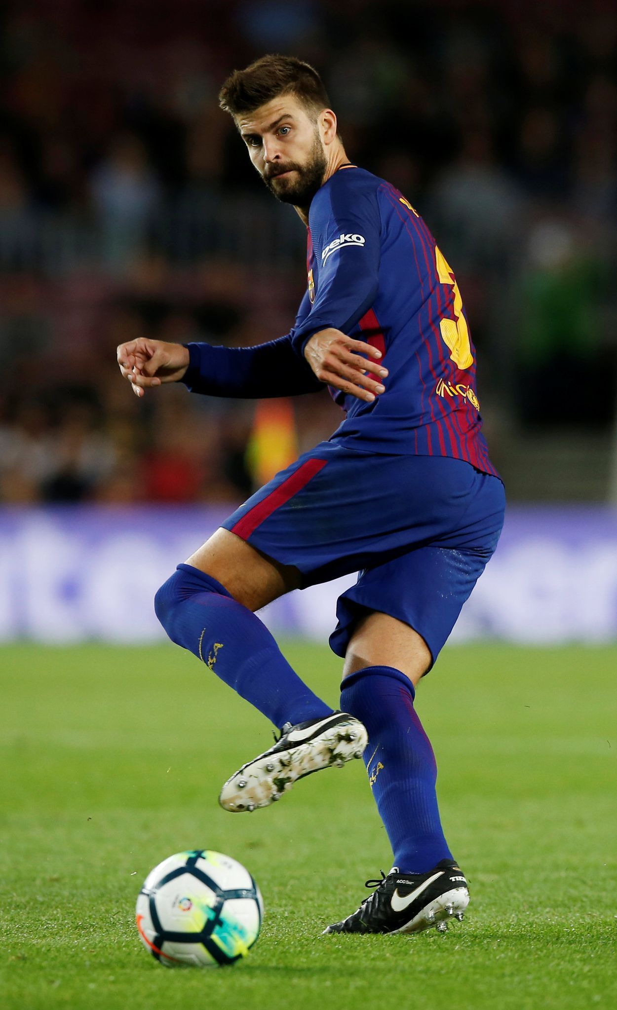 Gerard Piqué v dresu Barcelony