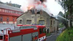 Domem na Liberecku otřásl výbuch, jeden mrtvý
