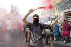 Italští studenti se bouří proti Berlusconiho škrtům