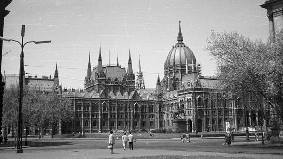 Rudá hvězda, kam se podíváš. Jak vypadala Budapešť ve stalinských 50. letech