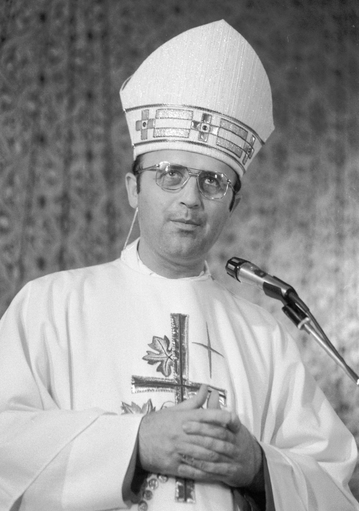 Arcibiskup Jan Graubner, pražský arcibiskup, církev, církevní hodnostář, katolická církev
