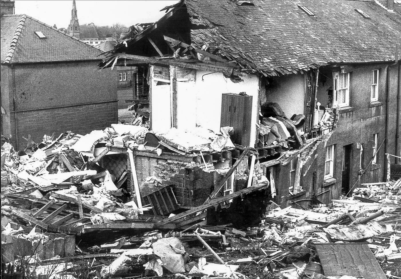 Lockerbie, Pan Am Flight 103, terorismus, bomba, letecká katastrofa, Lockerbie: A Search for Truth, televizní seriál, Zahraničí
