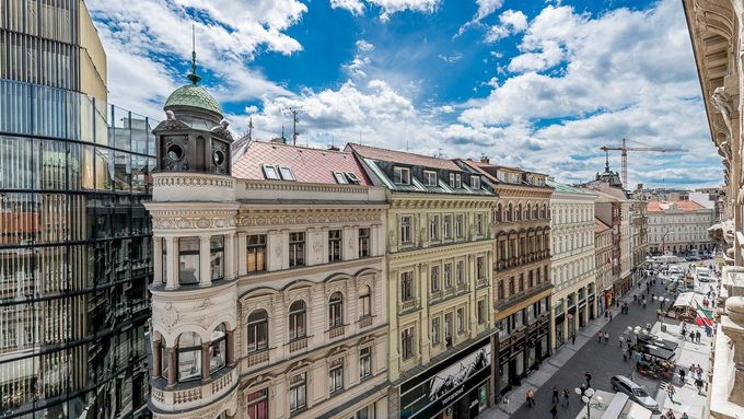 Historické budovy v Praze se mění v luxusní kanceláře.