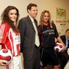 FK Viktoria Žižkov: trenér Griga a hostesky v nových dresech klubu