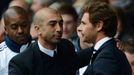 Manažer Chelsea Roberto di Matteo a jeho soupeř z Tottenhamu Andre Villas-Boas v utkání Premier League 2012/13.