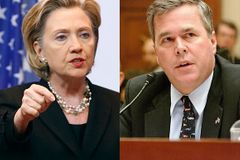 Volby v USA. Palebná příprava na boj Clintonová-Bush začíná