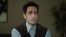 Adrien Brody jako László Tóth.