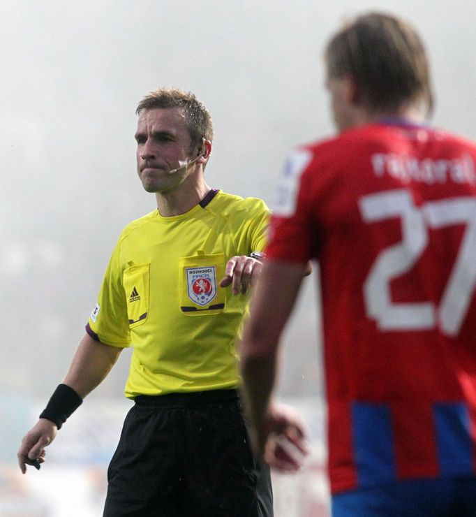 Fotbal, Gambrinus liga, Plzeň - Slavia Praha: rozhodčí Tomáš Kocourek