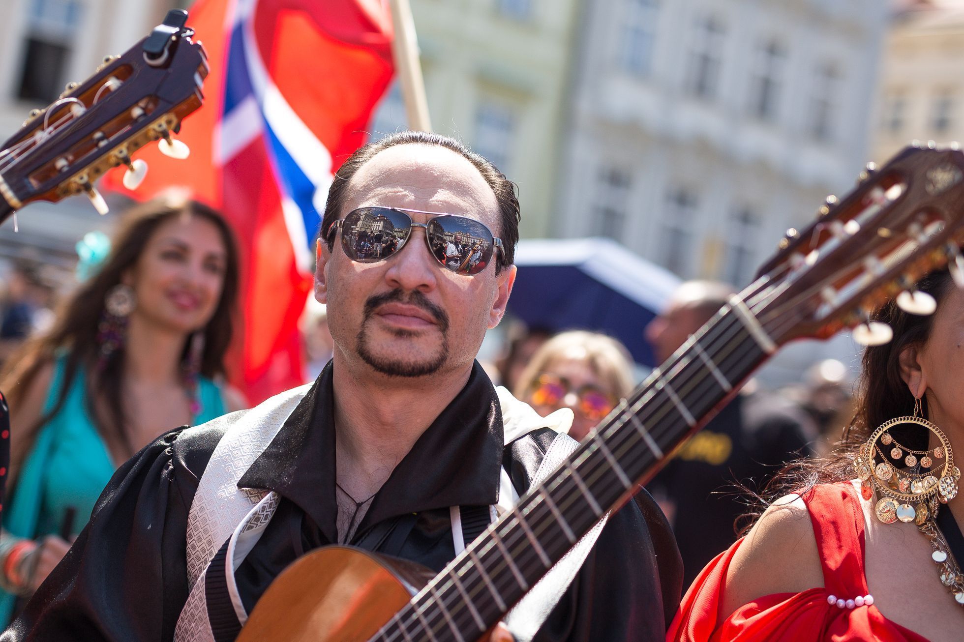 Romský festival Khamoro - průvod Prahou, 2017