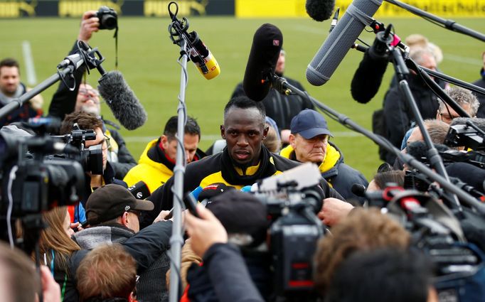 Usain Bolt trénuje s fotbalisty Borussie Dortmund.