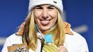 Ester Ledecká se zlatou medailí ze super-G na ZOH 2018