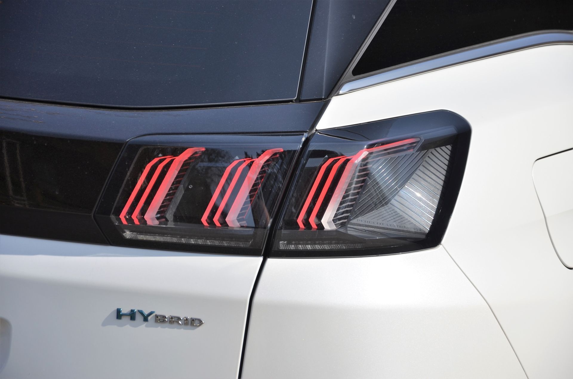 Peugeot 3008 Hybrid 2020 2021