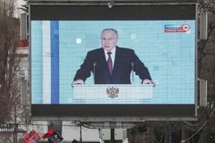 Analýza: Z Putina nešel strach. Do silného lídra, který vítězí, měl v projevu daleko