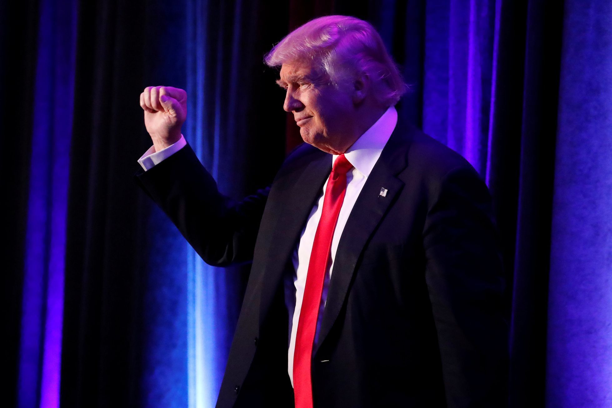 Donald Trump slaví vítězství v prezidentských volbách