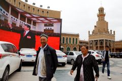Čína má "sledovač muslimů". V rozsáhlé databázi sbírá citlivá data o Ujgurech