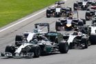 F1 ŽIVĚ: Hamilton vyhrál před Rosbergem, který chyboval