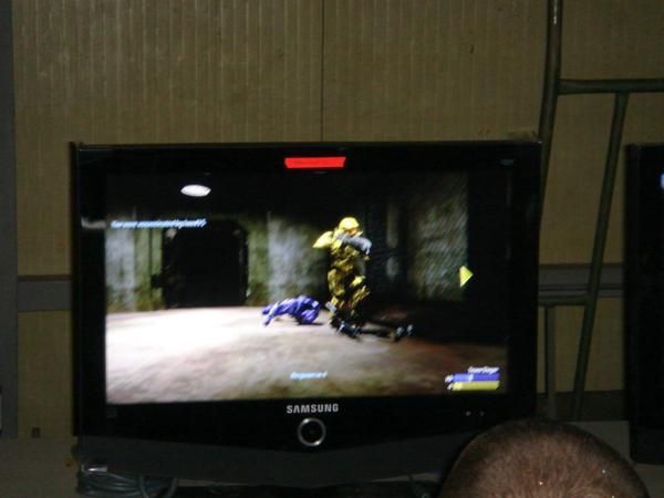 Američtí vojáci hrají Halo 3