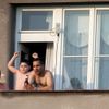 SL, Bohemians-Sparta: fanoušci v okně
