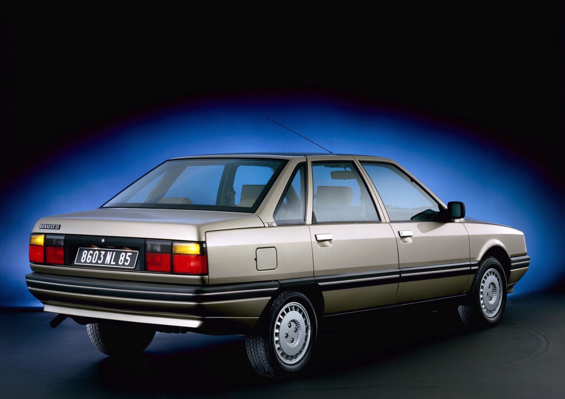 Renault 21