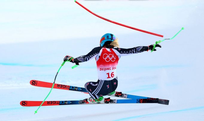 Alice Robinsonová padá v super-G na ZOH 2022 v Pekingu