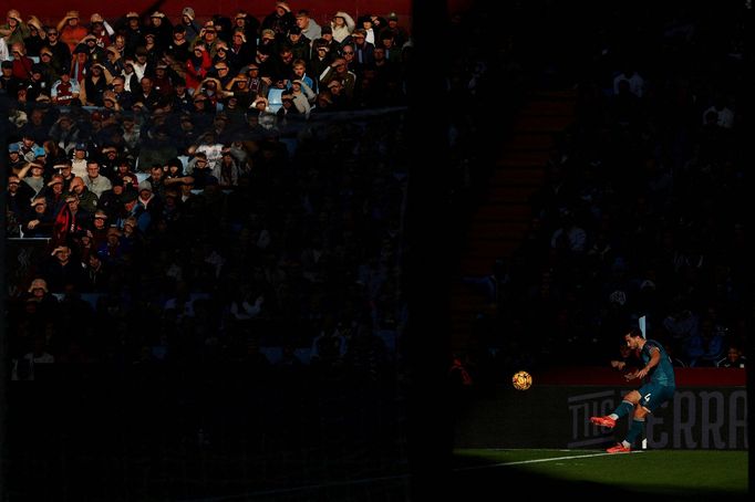 Soccer Football - Premier League - Aston Villa v AFC Bournemouth - Villa Park, Birmingham, Britain - October 26, 2024 AFC Bournemouth's Lewis Cook takes a corner kick Act