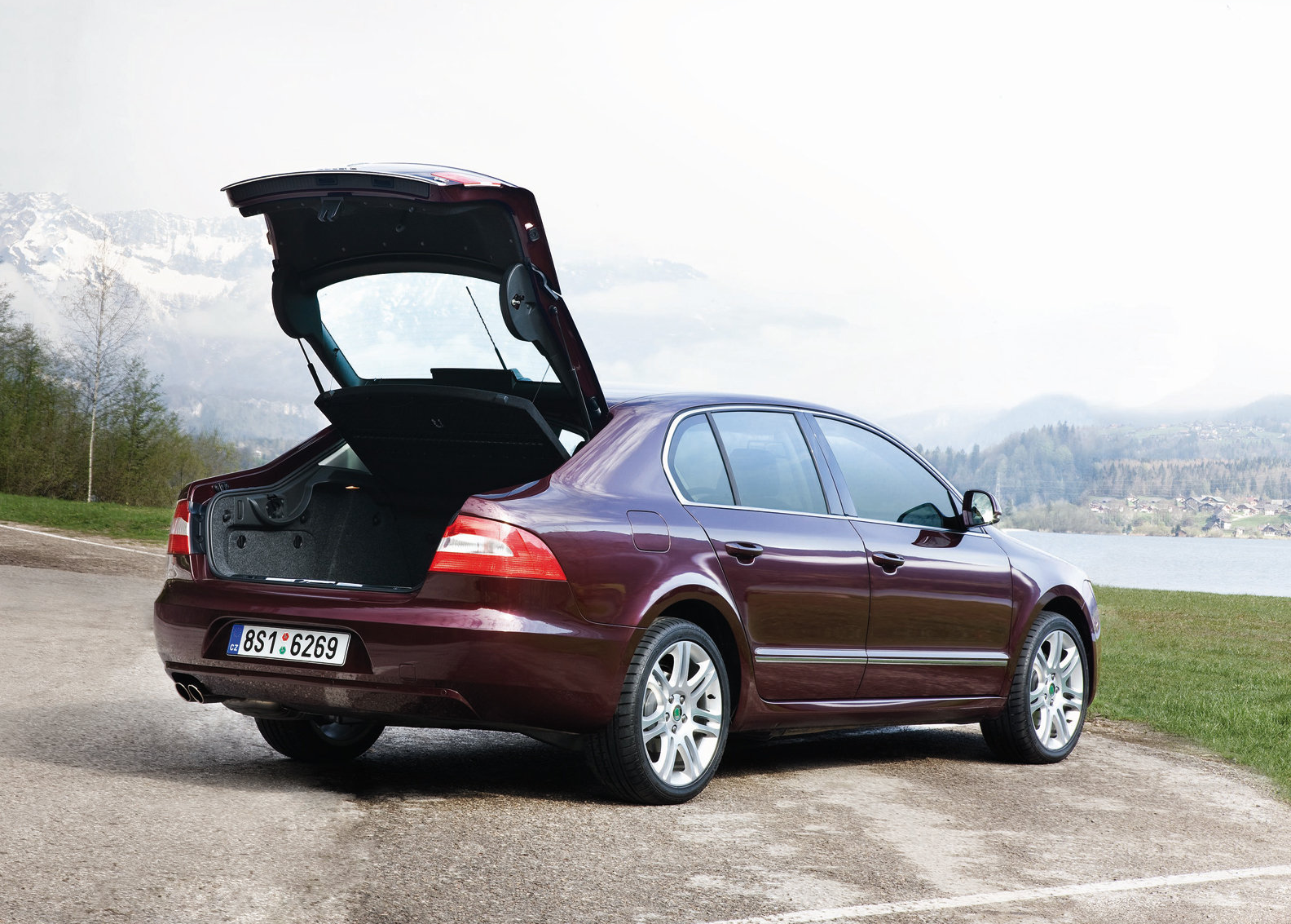 Twindoor skoda superb