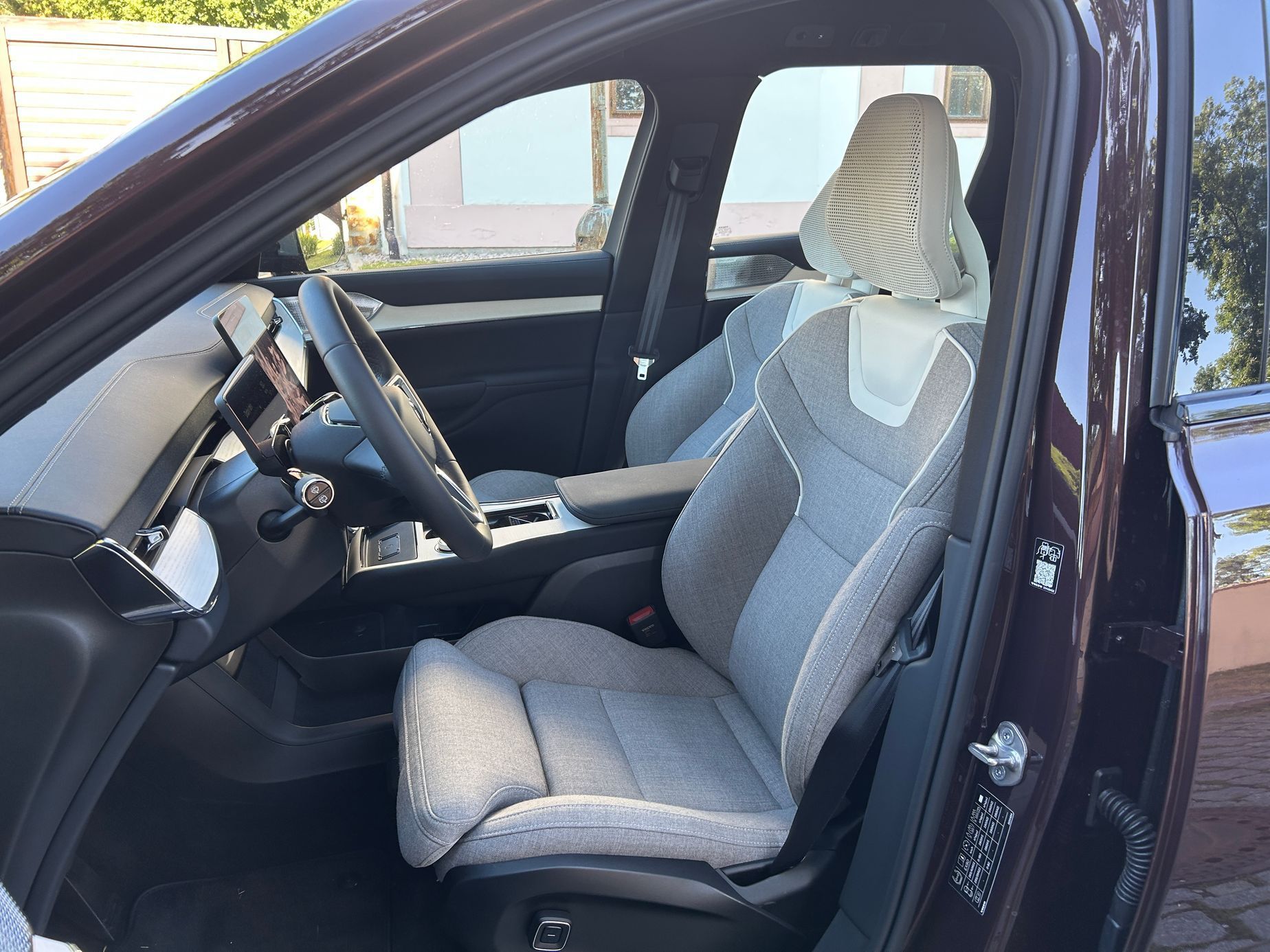 Volvo EX90