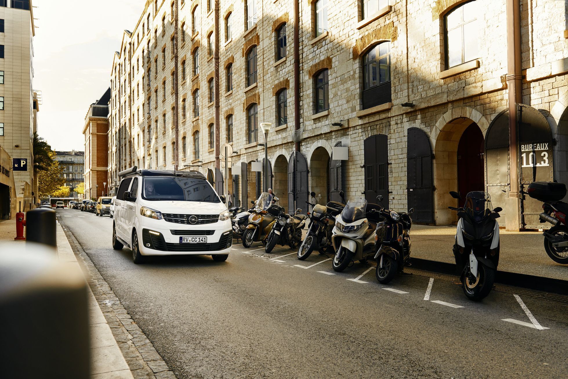Opel Zafira-e Life Crosscamp