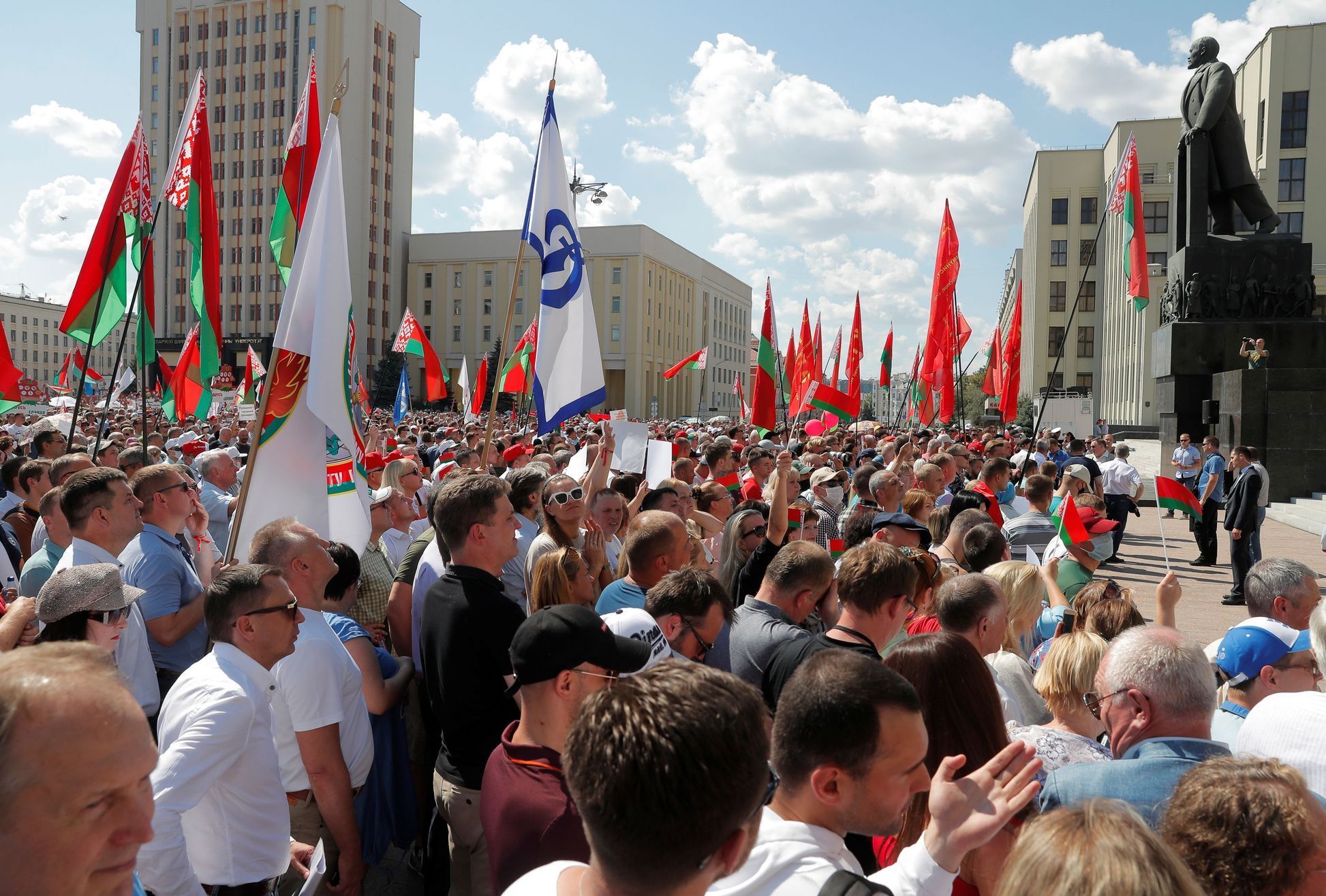 Provládní demonstrace v Minsku