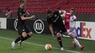 Jan Bořil v zápase Evropské ligy Slavia Praha - Bayer Leverkusen