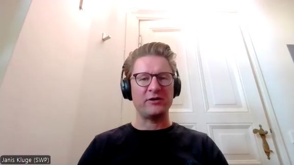 Německý expert Janis Kluge v rozhovoru s Aktuálně.cz, 6. srpna 2025.