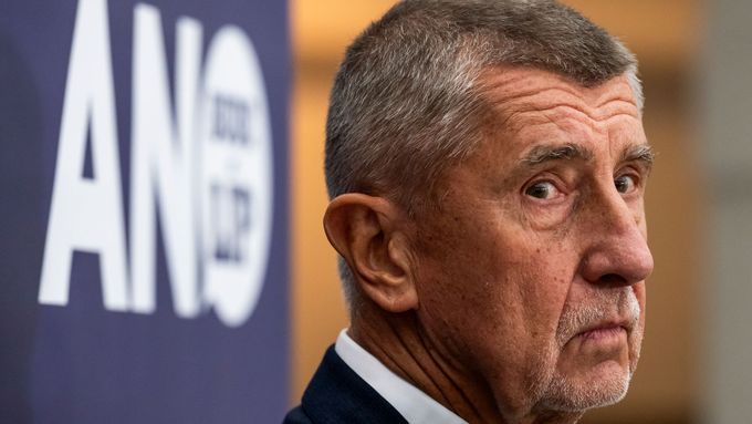 Předseda hnutí ANO Andrej Babiš ve videu na facebooku řekl, že nelze čekat, že v pátek oznámí vládu či jména ministrů.
