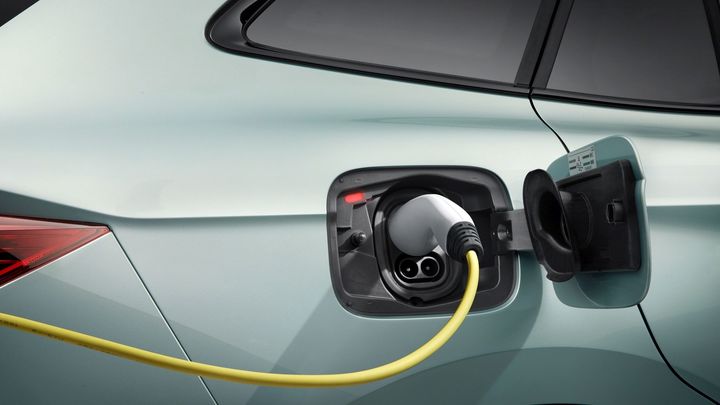Do zásuvky, nebo vůbec. Automobilky věští konec spalovacích motorů, takové mají plány; Zdroj foto: Škoda Auto