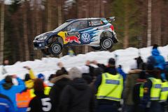 Suverén Ogier vyhrál i zkrácenou Švédskou rallye