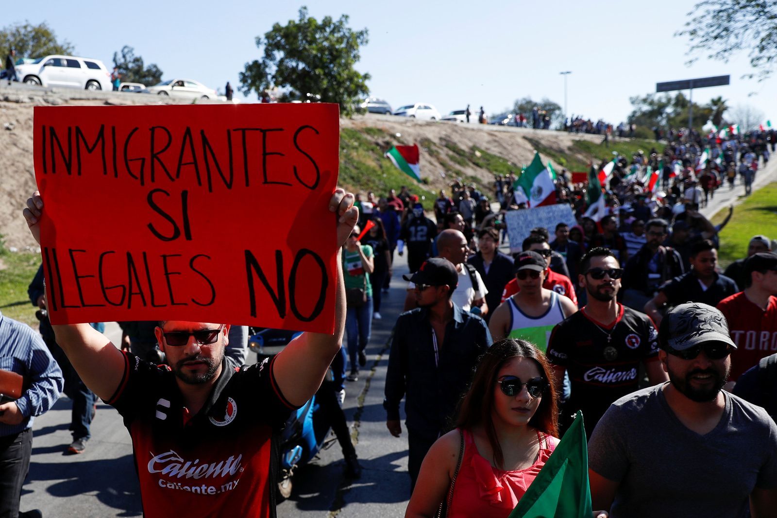 Karavana migrantů na hranicích USA