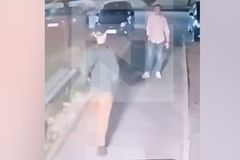 Video: Ničitele z Mariuopulu zabila výbušnina v tašce. Rus mířil mezi elitu národa