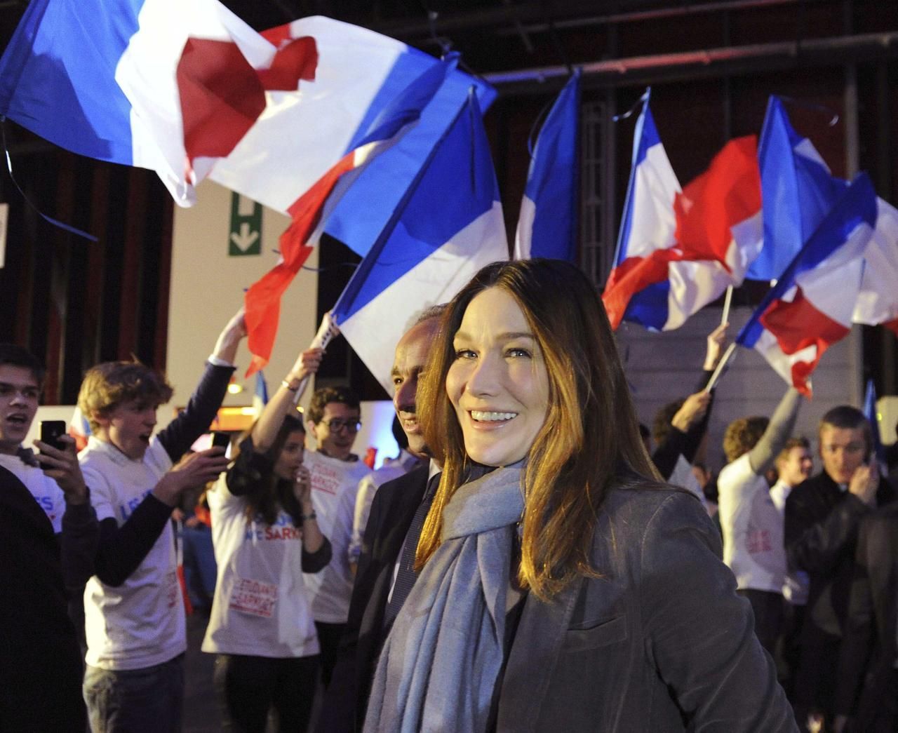 Carla Bruni v akci