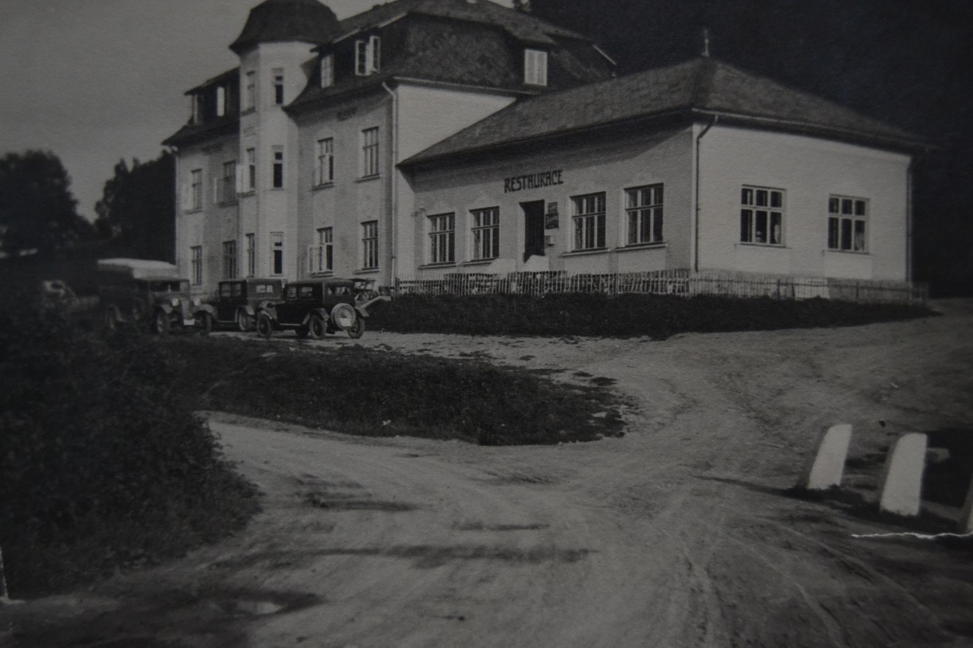 Rodina Novosadova, hotel Klenov