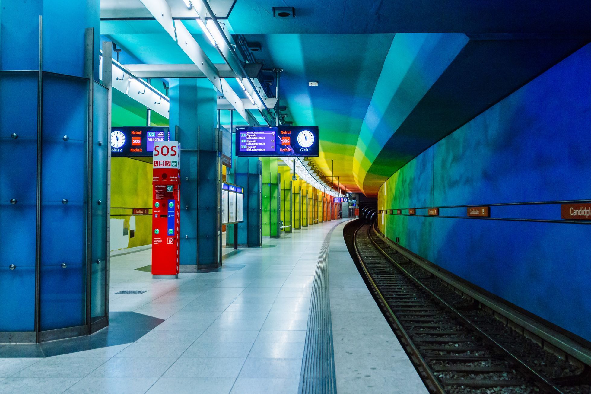 Interiér stanice Candidplatz, Mnichov, Německo, Metro, stanice, doprava, zahraničí, Magazín