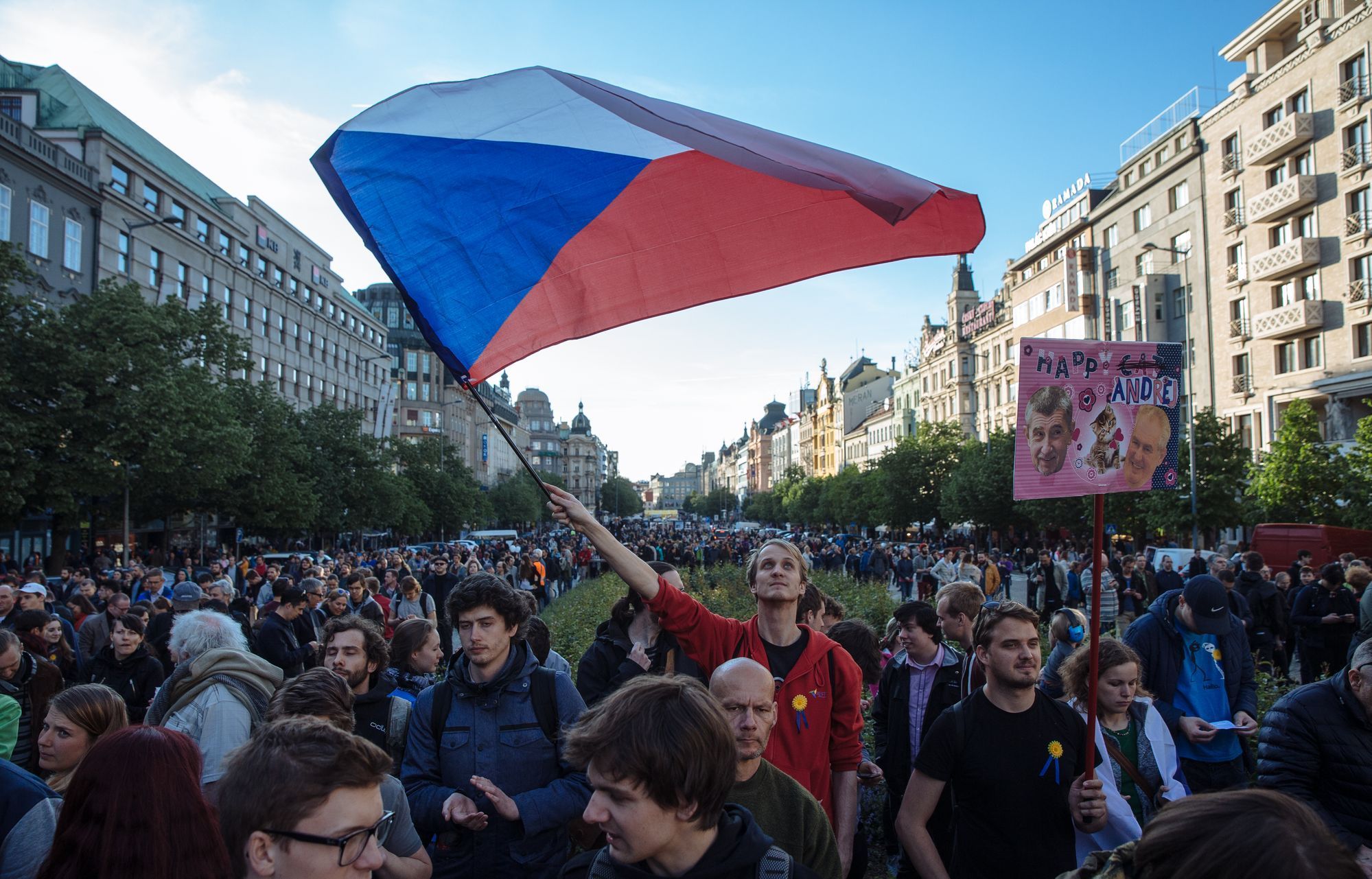 Demonstrace Proč? Proto!.