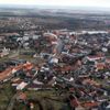 Týnec nad Labem na leteckém záběru z pátku 31. března 2006