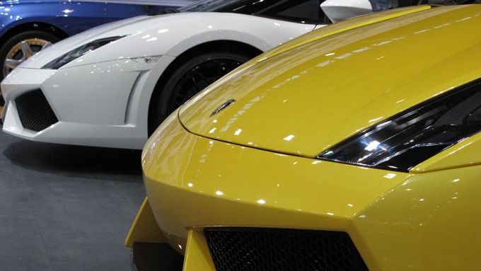Přestože krize veletrh zmenšila, byly na něm k vidění i ekluzivní značky jako Lamborghini.