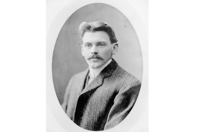 Portrét Vincenta Colemana, telegrafisty, který 6. prosince 1917 v Halifaxu varoval před výbuchem muniční lodi. Nedatovaná fotografie.