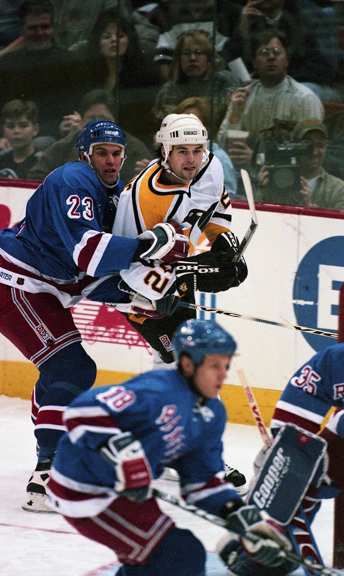 Herbert Slavík: hvězdy českého hokeje, fotoreportáž z NHL v době před OH v Naganu a snímky z Nagana