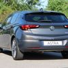 Opel Astra 2015 - zadní