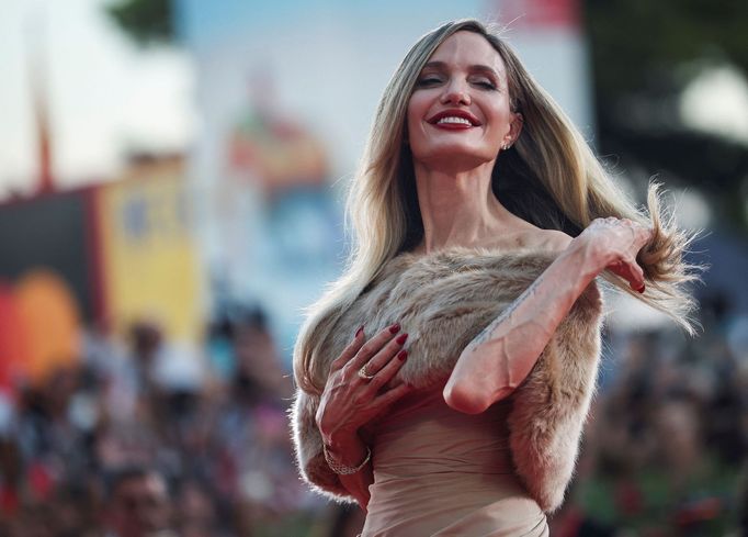 Angelina Jolie na premiéře filmu Maria v Benátkách.